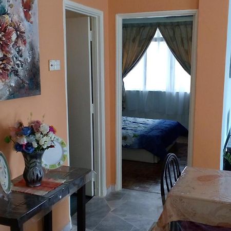 Relaxing Retreats At Cocobay Apartments Port Dickson Exterior foto