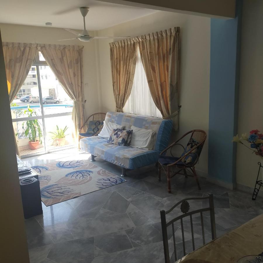 Relaxing Retreats At Cocobay Apartments Port Dickson Exterior foto