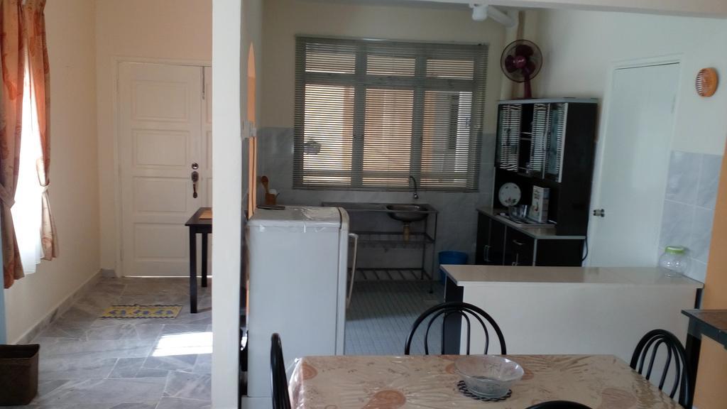 Relaxing Retreats At Cocobay Apartments Port Dickson Exterior foto